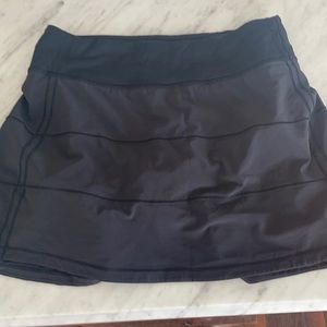 lulu lemon tennis skirt!!